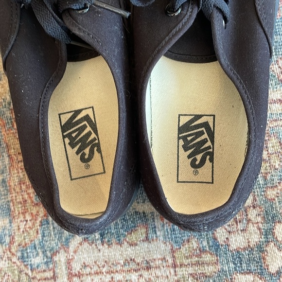 Vans Authentic All Black Skate shoes women’s size 10 - Picture 7 of 8